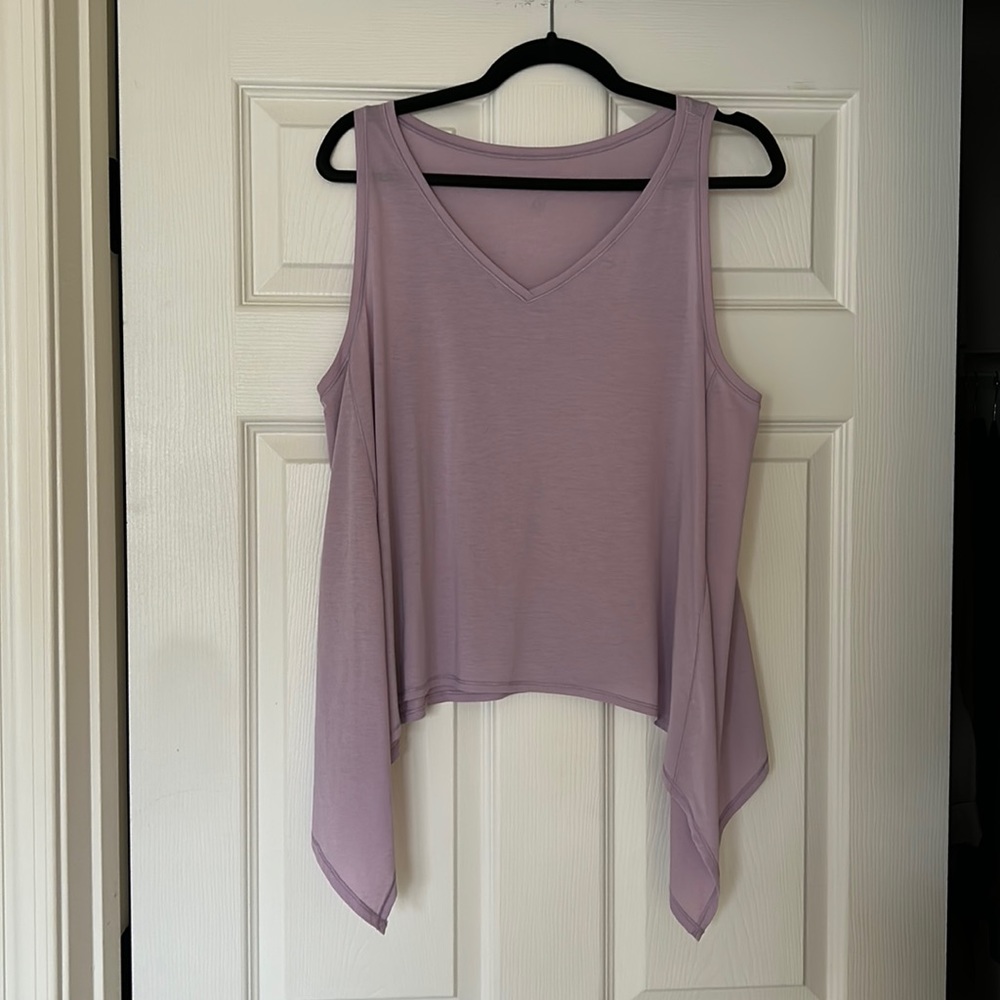 Lululemon tank